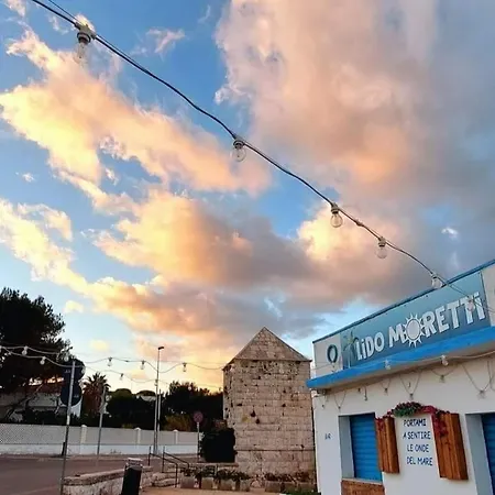 Flower's House Di Doris Simone